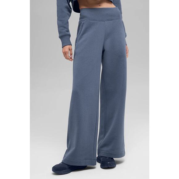 ALO Yoga Pants - Alo Yoga Serenity Wide Leg Sweatpant Bluestone Size Small EUC Sweatpants
